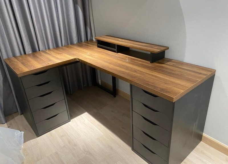 Mẫu bàn IKEA chữ L được ưa chuộng nhất