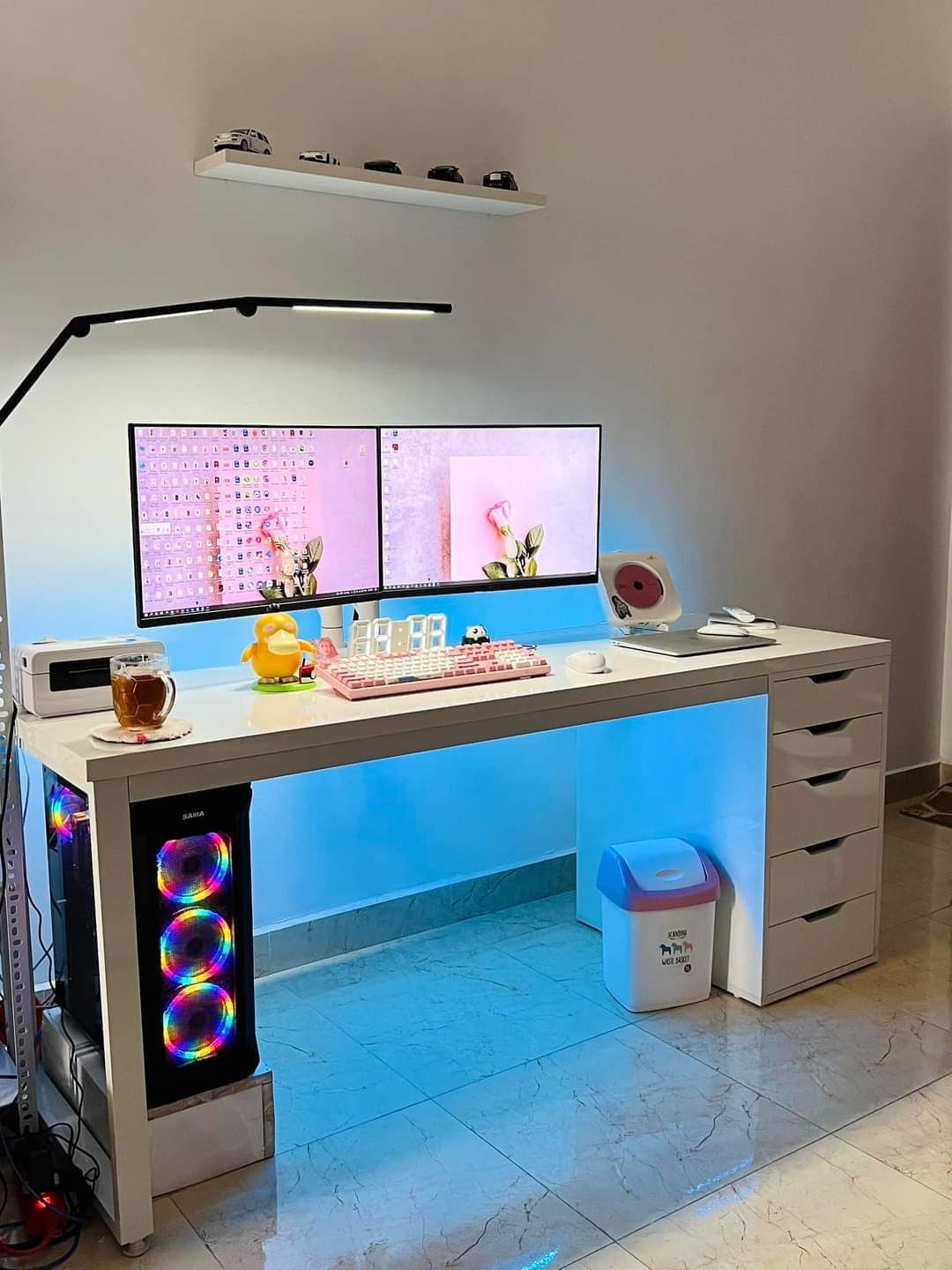 Lựa chọn hoàn hảo cho không gian hiện đại với bàn làm việc IKEA