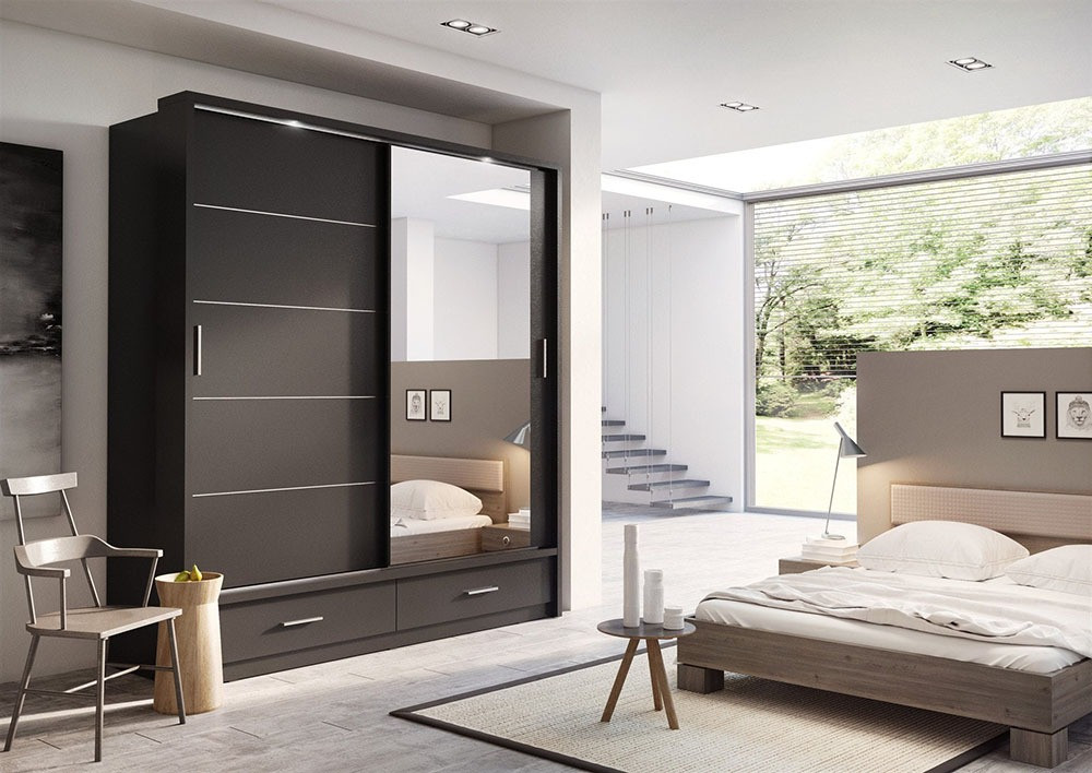  Đặt tủ quần áo hướng vào cửa chính