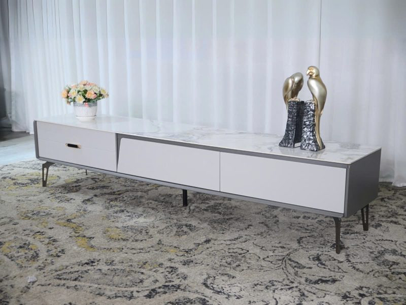  Chiều dài 1m5 là kích thước vừa đủ để đặt các dòng tivi phổ biến