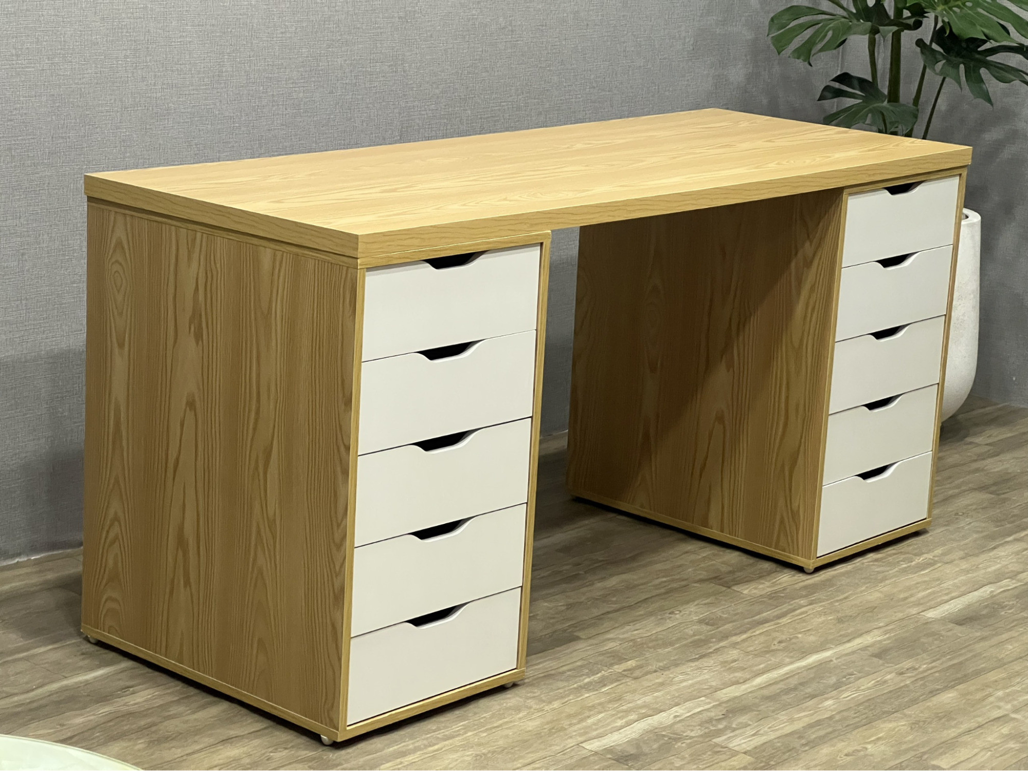  Mua bàn IKEA chính hãng tại Tilo