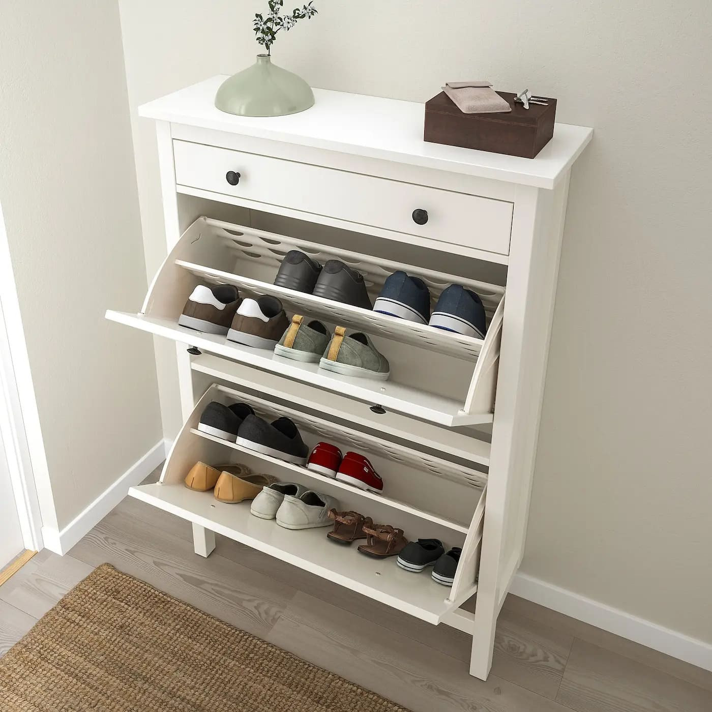 Kích thước tủ giày IKEA