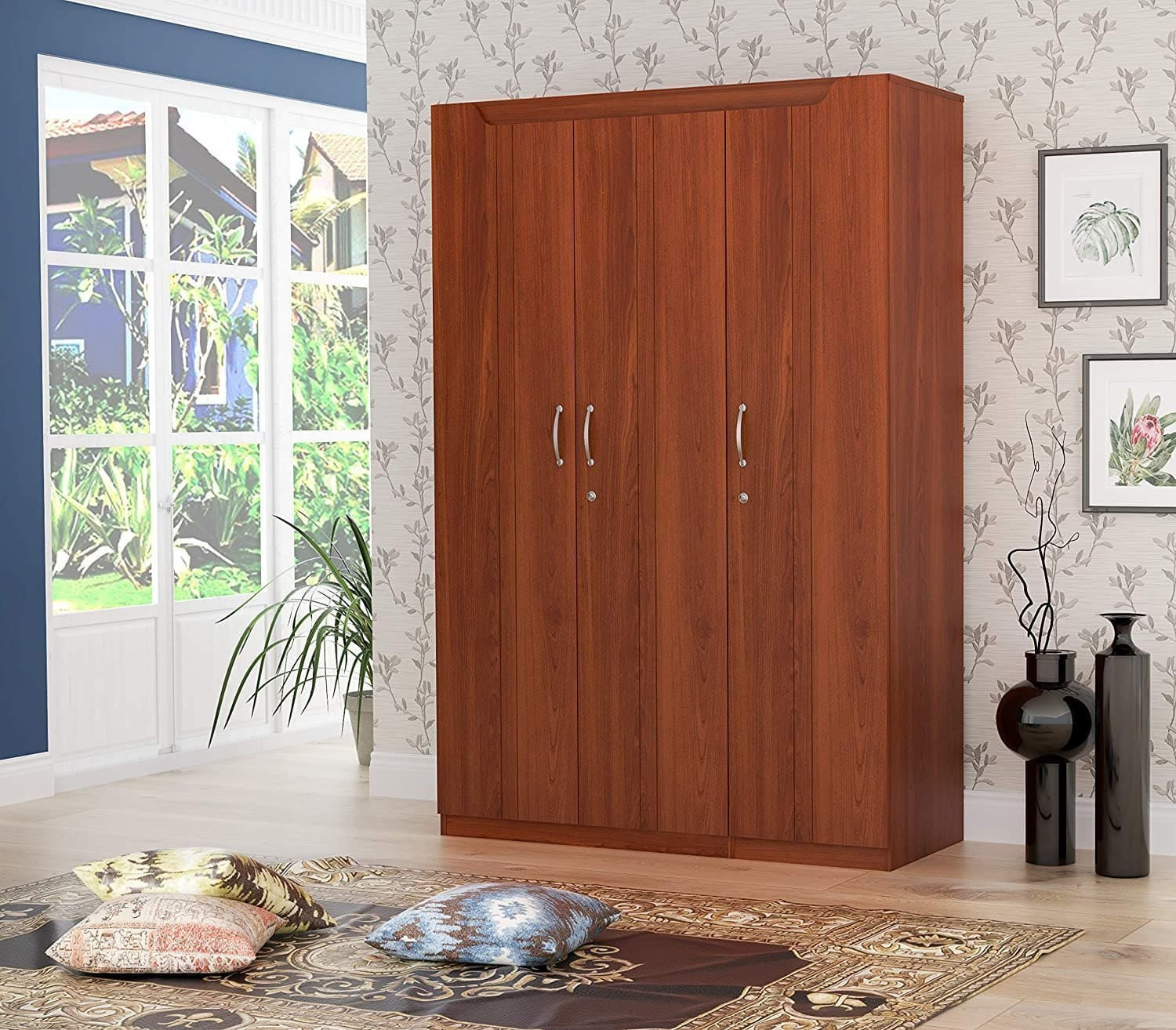Tủ màu nâu đỏ truyền thống, tay nắm cong